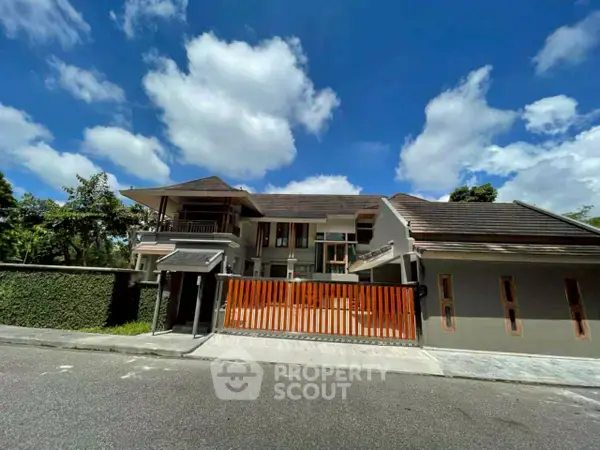 4-BR House close to Chiang Mai Night Safari