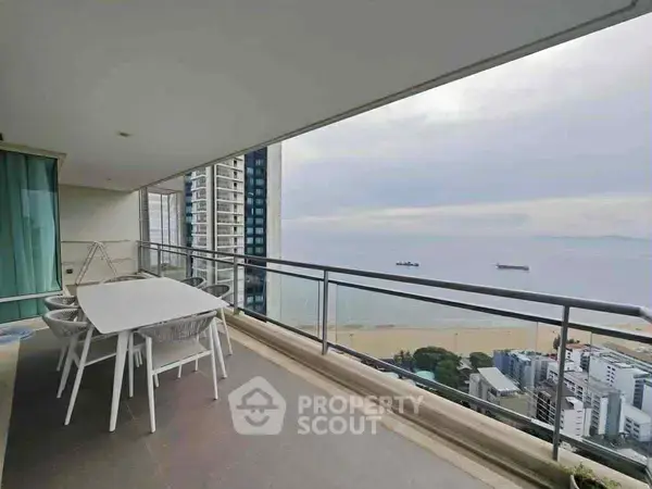 2-BR Condo at Reflection Jomtien Beach Pattaya close to Pattaya