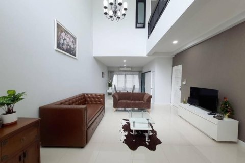 Townhouse in Chiang Mai, Thailand 3 bedrooms № 167715
