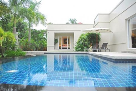 House in Pattaya, Thailand 3 bedrooms № 8607
