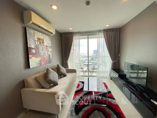 1-BR Condo at The Vision Pattaya close to Phratamnak