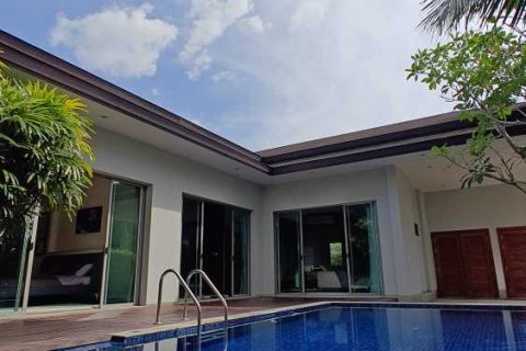 House in Bang Tao, Thailand 2 bedrooms № 3404