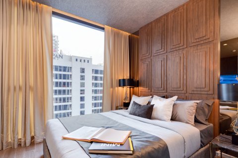 Condo in Bangkok, Thailand, 2 bedrooms in Muniq Sukhumvit 23 № 9640