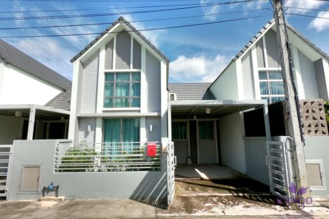 Townhouse in San Sai, Thailand 2 bedrooms № 205618