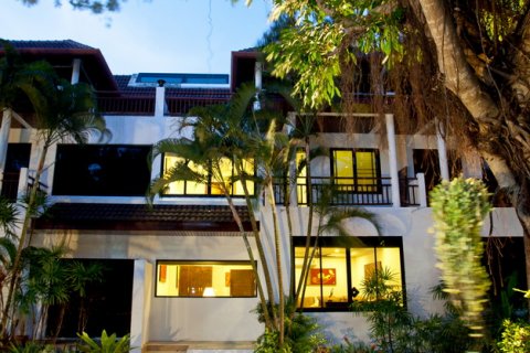Townhouse on Nai Harn Beach, Thailand 4 bedrooms № 71526