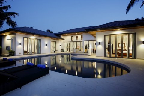 House in Bang Tao, Thailand 3 bedrooms № 3631