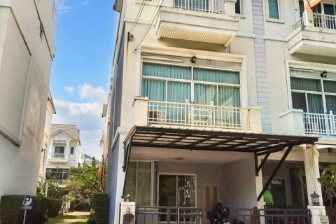 Townhouse in Prawet, Bangkok, Thailand 3 bedrooms № 115881