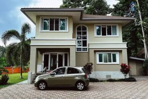 Villa in Krabi, Thailand 3 bedrooms