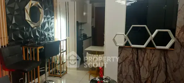 1-BR Condo at Water Park Condominium Pattaya close to Phratamnak