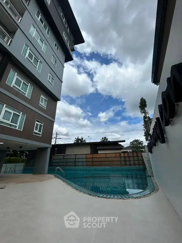 The Benefits Condo
