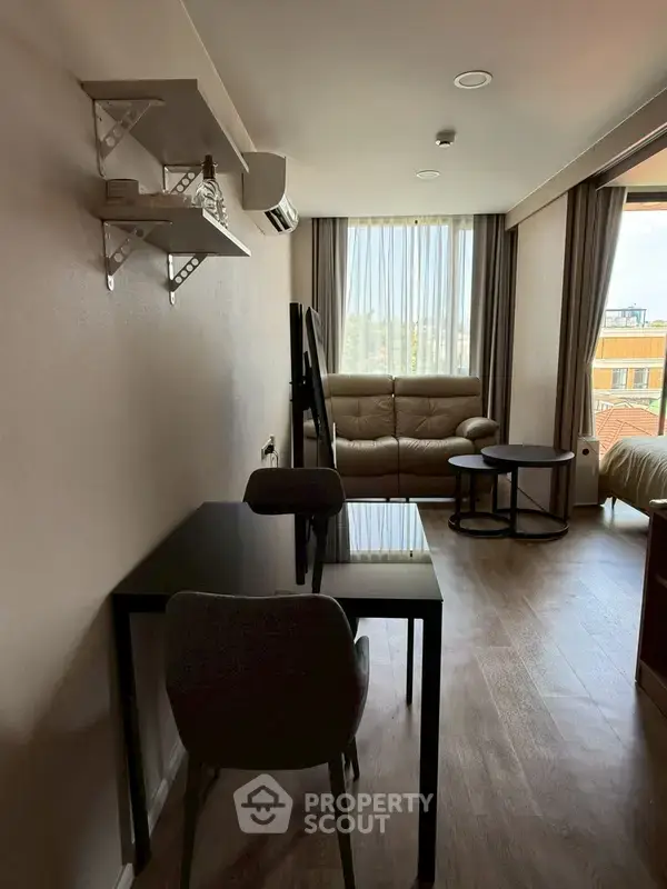 The Teak Sathorn-Lumpini