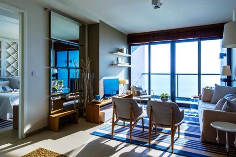 Studio in the Condo in Pattaya, Thailand in Zire Wongamat № 25392