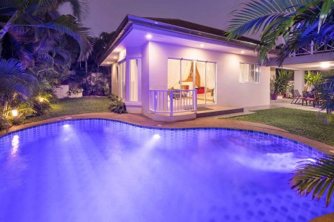 House in Pattaya, Thailand 3 bedrooms № 19901