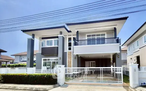 5-BR House at The Bliss Koolpunt Ville 16 in San Kamphaeng