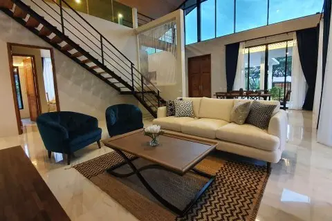 Condo in Ko Samui, Thailand, 4 bedrooms in Baan Varij