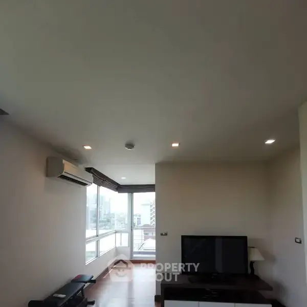 1-BR Condo at Tree Condo Sukhumvit 42 Condominium near BTS Phra Khanong