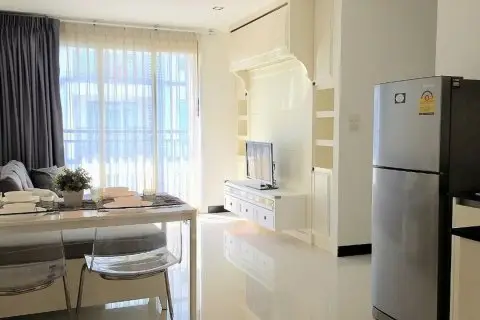 Condo in Bangkok, Thailand, 2 bedrooms in Voque Sukhumvit 16