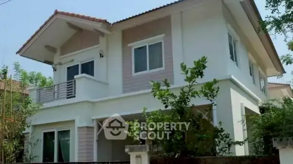 4-BR House at Vararom Charoenmuang Chiangmai in Ton Pao