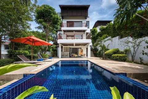 Villa in Ko Samui, Thailand 4 bedrooms № 120223